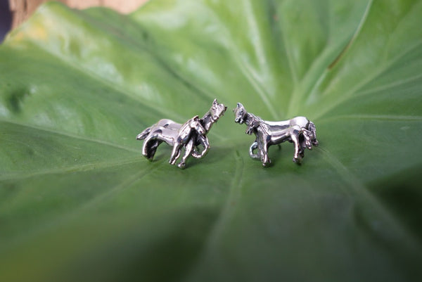 Handcrafted solid sterling .925 silver horse earrings from Taxco, Mexico